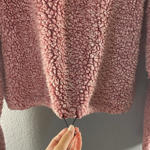 Urban Outfitters Pink Quarter Zip Collared Fuzzy Jacket - Picture 4 of 10